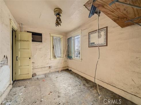 1822 W 4th , Santa Ana, CA
