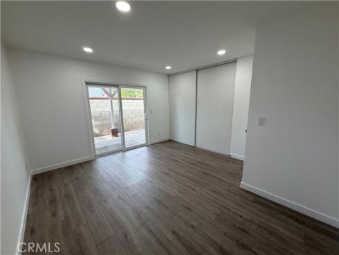 1400 W Warner 41 Avenue, Santa Ana, CA