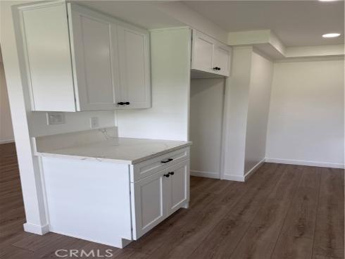 1400 W Warner 41 Avenue, Santa Ana, CA