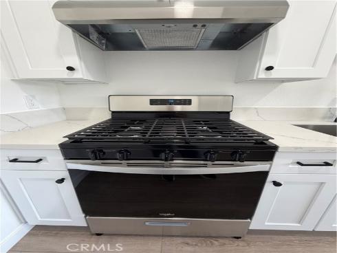 1400 W Warner 41 Avenue, Santa Ana, CA