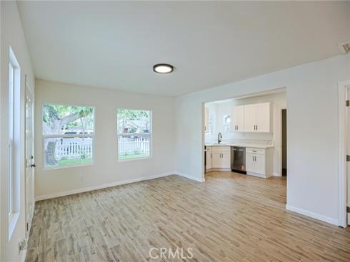 122 N Bewley Street, Santa Ana, CA