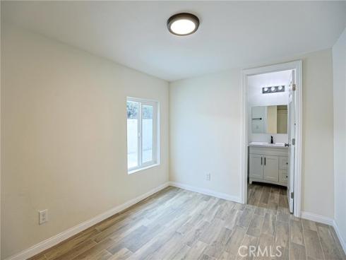 122 N Bewley Street, Santa Ana, CA
