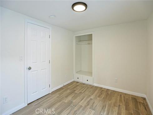 122 N Bewley Street, Santa Ana, CA