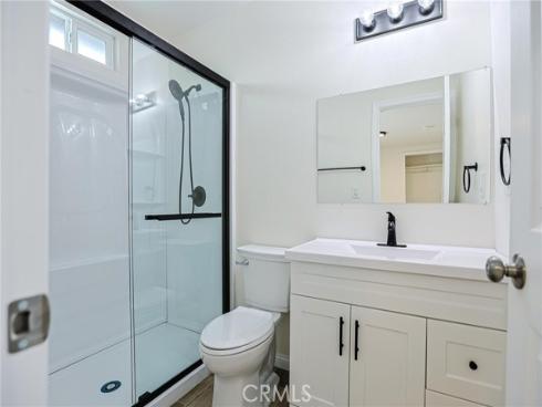 122 N Bewley Street, Santa Ana, CA