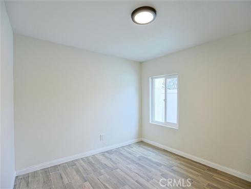 122 N Bewley Street, Santa Ana, CA