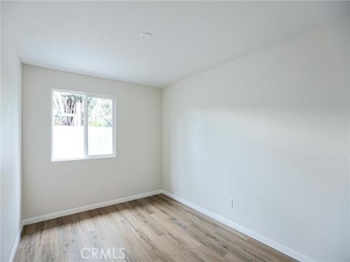 122 N Bewley Street, Santa Ana, CA