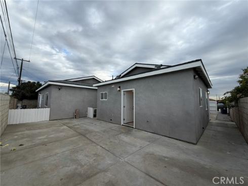 4721 W Oakfield  , Santa Ana, CA