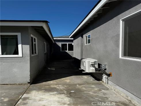 4721 W Oakfield  , Santa Ana, CA