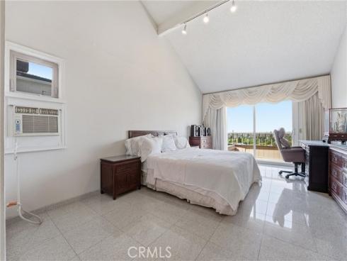 18831 Winnwood Lane, Santa Ana, CA