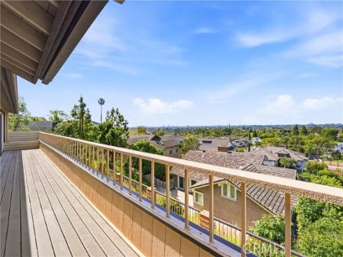 18831 Winnwood Lane, Santa Ana, CA