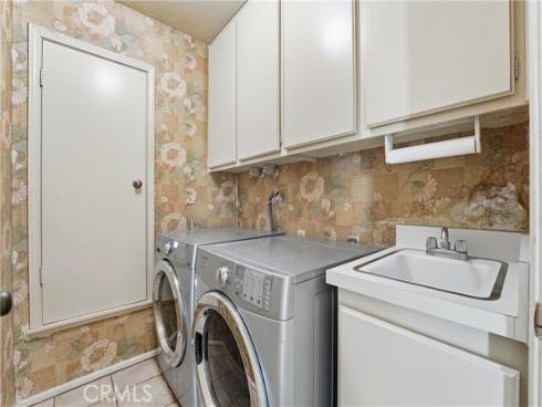 18831 Winnwood Lane, Santa Ana, CA