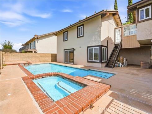 18831 Winnwood Lane, Santa Ana, CA