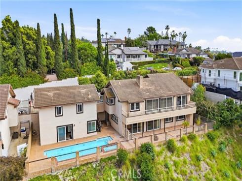 18831 Winnwood Lane, Santa Ana, CA