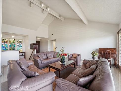 18831 Winnwood Lane, Santa Ana, CA