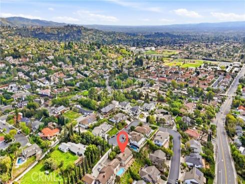 18831 Winnwood Lane, Santa Ana, CA