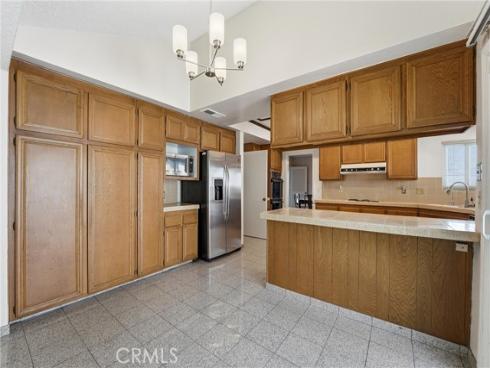 18831 Winnwood Lane, Santa Ana, CA