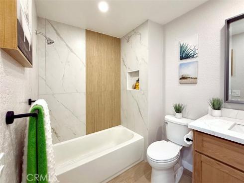 2720 W Segerstrom D , Santa Ana, CA