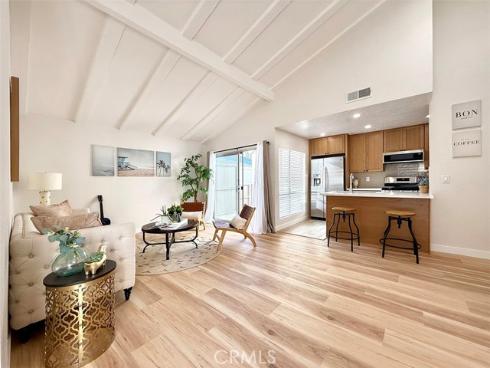 2720 W Segerstrom D , Santa Ana, CA