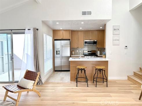 2720 W Segerstrom D , Santa Ana, CA