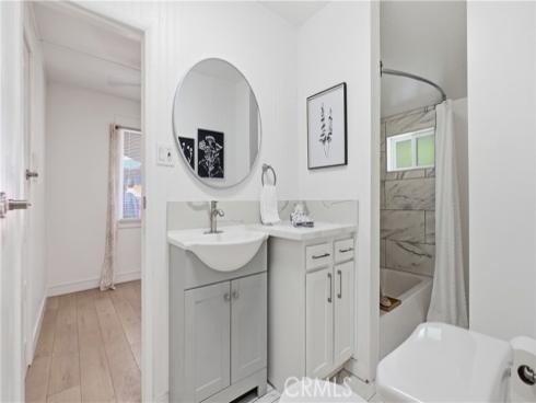 215 N Mcclay , Santa Ana, CA