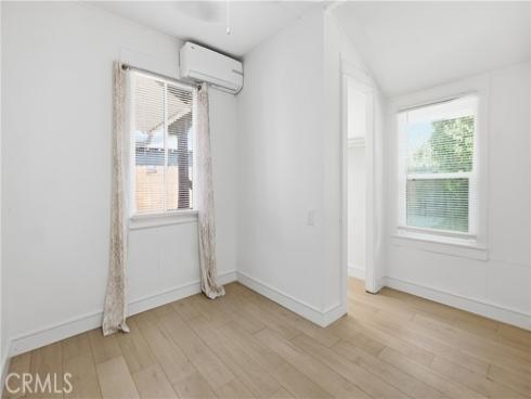 215 N Mcclay , Santa Ana, CA