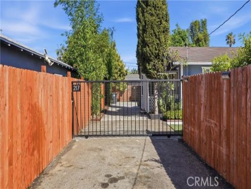 215 N Mcclay , Santa Ana, CA