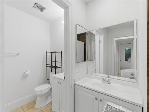 600 W 3rd A210 Street, Santa Ana, CA