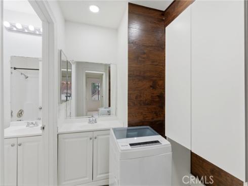 600 W 3rd A210 Street, Santa Ana, CA