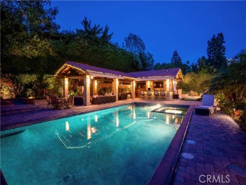 19151 Fowler , Santa Ana, CA