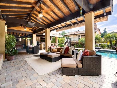 19151 Fowler , Santa Ana, CA