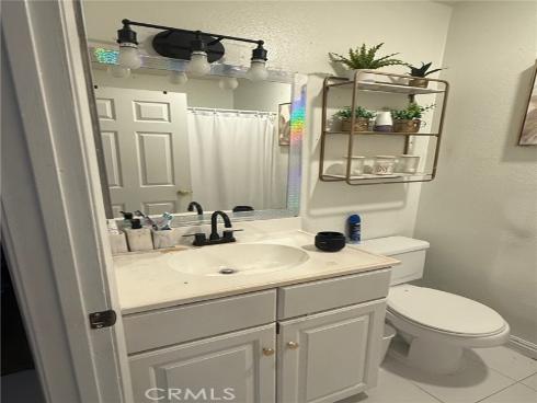 450 E 4th 103 , Santa Ana, CA