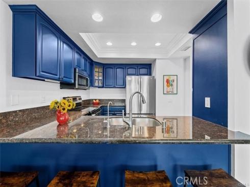 3936 W. 5th 44