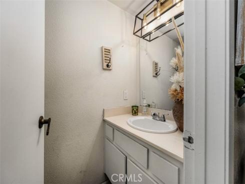 2502 N Tustin C , Santa Ana, CA