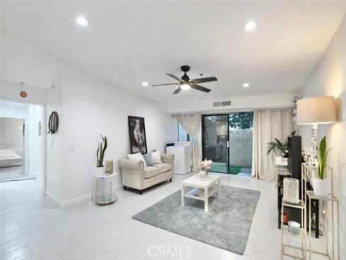 700 W. 3rd Street A104