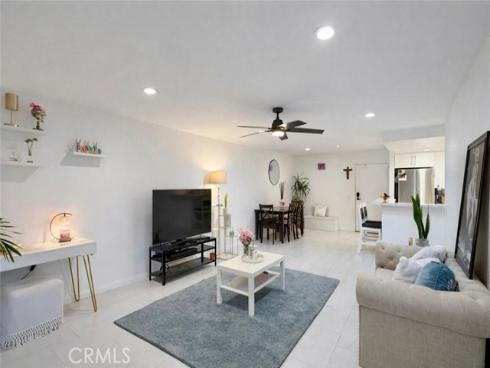 700 W 3rd A104 Street, Santa Ana, CA