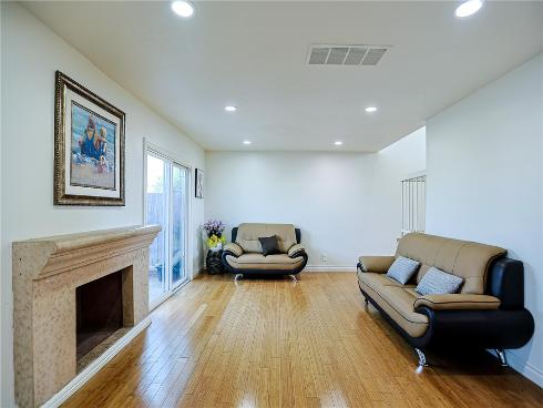 4828 W 5th E , Santa Ana, CA