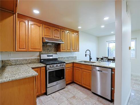4828 W 5th E , Santa Ana, CA