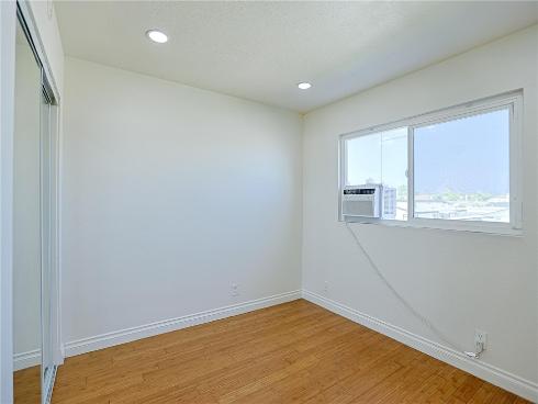 4828 W 5th E , Santa Ana, CA
