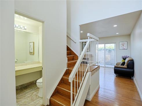 4828 W 5th E , Santa Ana, CA