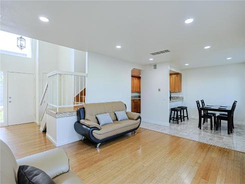 4828 W 5th E , Santa Ana, CA