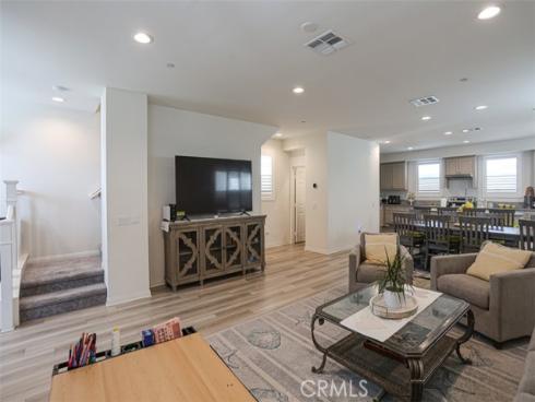 923 E 2nd , Santa Ana, CA