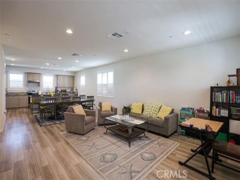 923 E 2nd , Santa Ana, CA