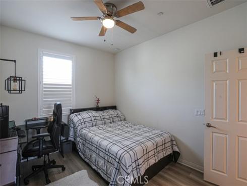 923 E 2nd , Santa Ana, CA
