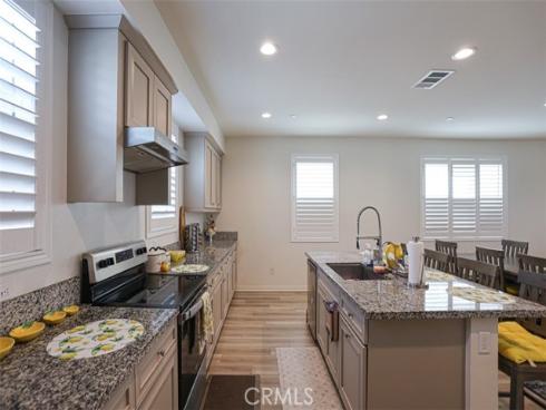 923 E 2nd , Santa Ana, CA