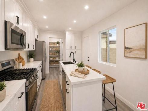 802 N Gunther Street, Santa Ana, CA
