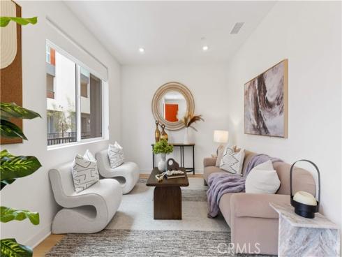 1816 E 1st 440 , Santa Ana, CA