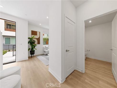 1816 E 1st 440 , Santa Ana, CA