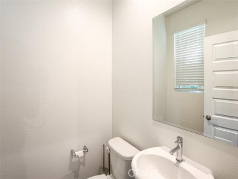 919 E 2nd , Santa Ana, CA
