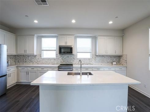 919 E 2nd , Santa Ana, CA