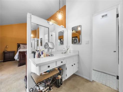 1130 E 21st , Santa Ana, CA